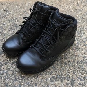New Magnum Men’s Viper Pro 5.0 Work Boots